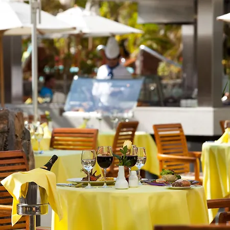 Seaside Palm Hotel 5*