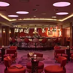 מלון Seaside Palm 5*