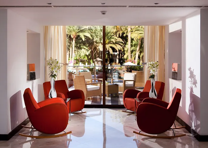 Отель Seaside Palm 5*