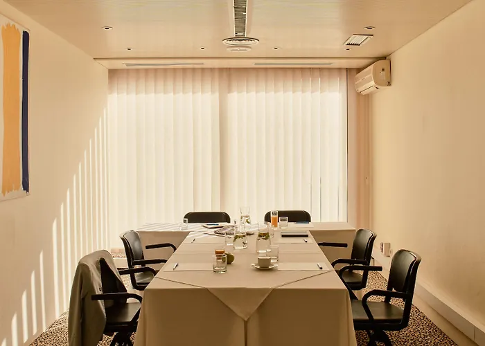 Отель Seaside Palm